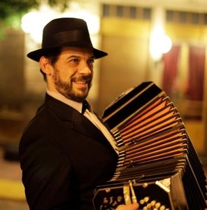 Meet your Posher, Pablo